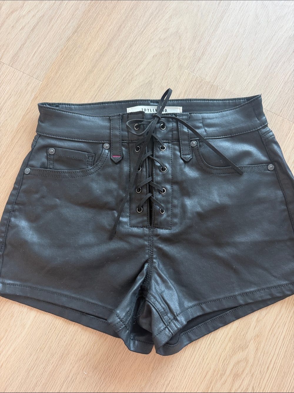 NWOT Idyllwind Ellie Faux Leather Women’s Shorts - Black